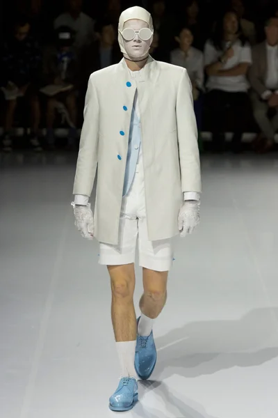 Look 5